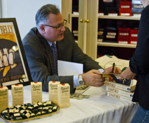 Book_Signing_12-1